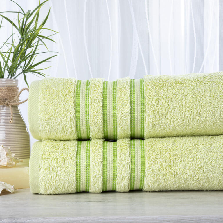 Sada 2 kusů froté ručníků FIRUZE světle zelená 50 x 100 cm 1